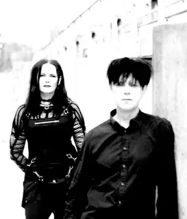 Wavefest: Clan Of Xymox + Ultra Sunn + Selofan + Dear Omen + IDLEYES
