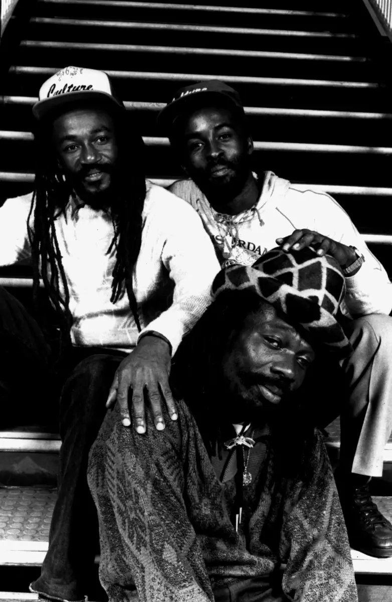 Culture ft Kenyatta Hill & Cedric Myton (The Congos) — De Spot, Middelburg