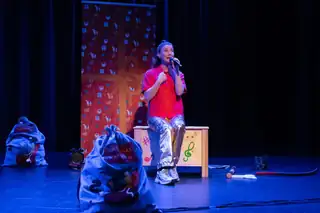 Theateraufführung: Eine Kiste voller Nikolauslieder - Apennoten