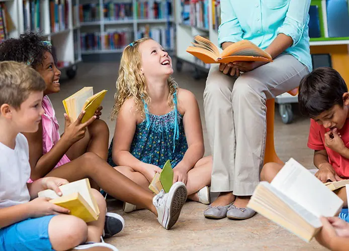 Vorlesestunde für Kleinkinder — Bibliotheek Alphen-Centrum, Alphen aan den Rijn
