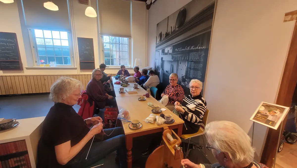 Knitting and Crochet Café Het Weeshuis — Culemborg, Bibliotheek Culemborg, Culemborg
