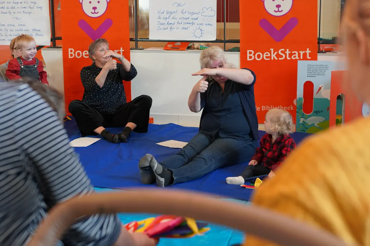 Gebarencursus: Communiceren met jonge kinderen — Bibliotheek Doetinchem, Doetinchem