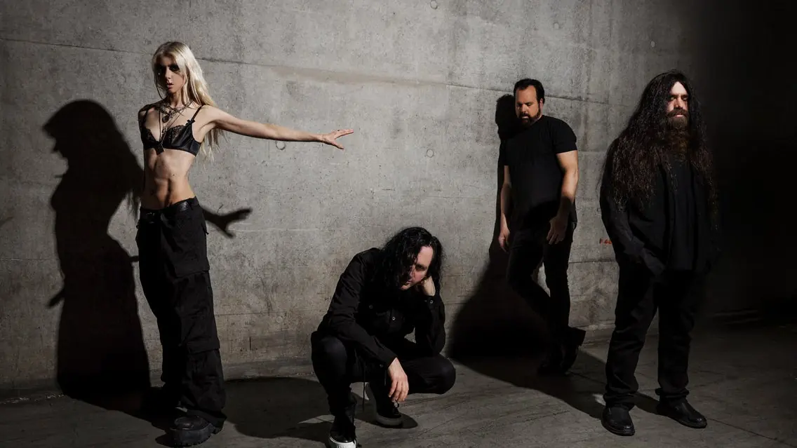 The Pretty Reckless: Dear God Tour — Amsterdam