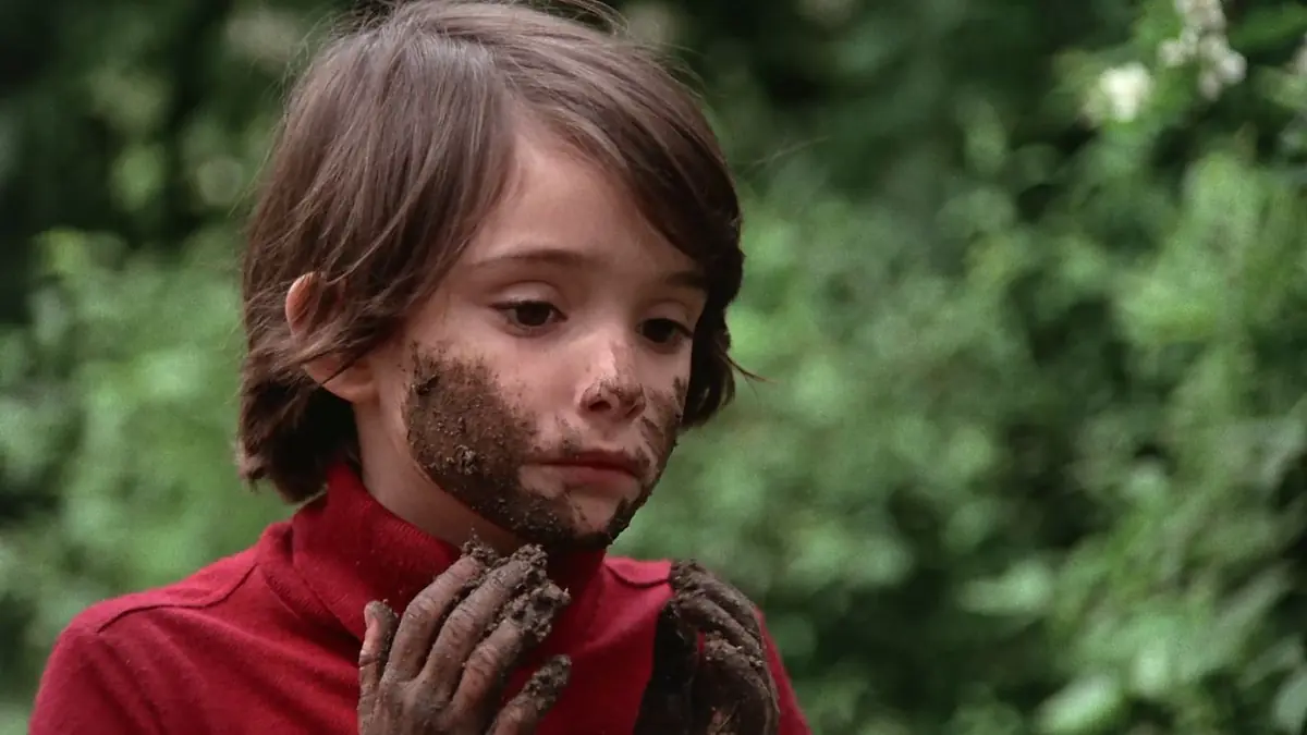 Cría Cuervos (B10D) — Filmhuis Doesburg, Doesburg