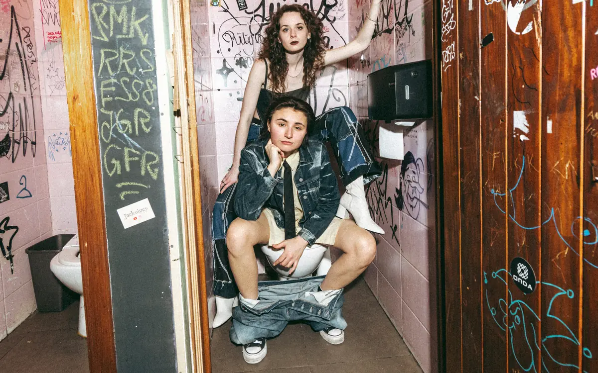Kids With Buns — MEZZ, Breda