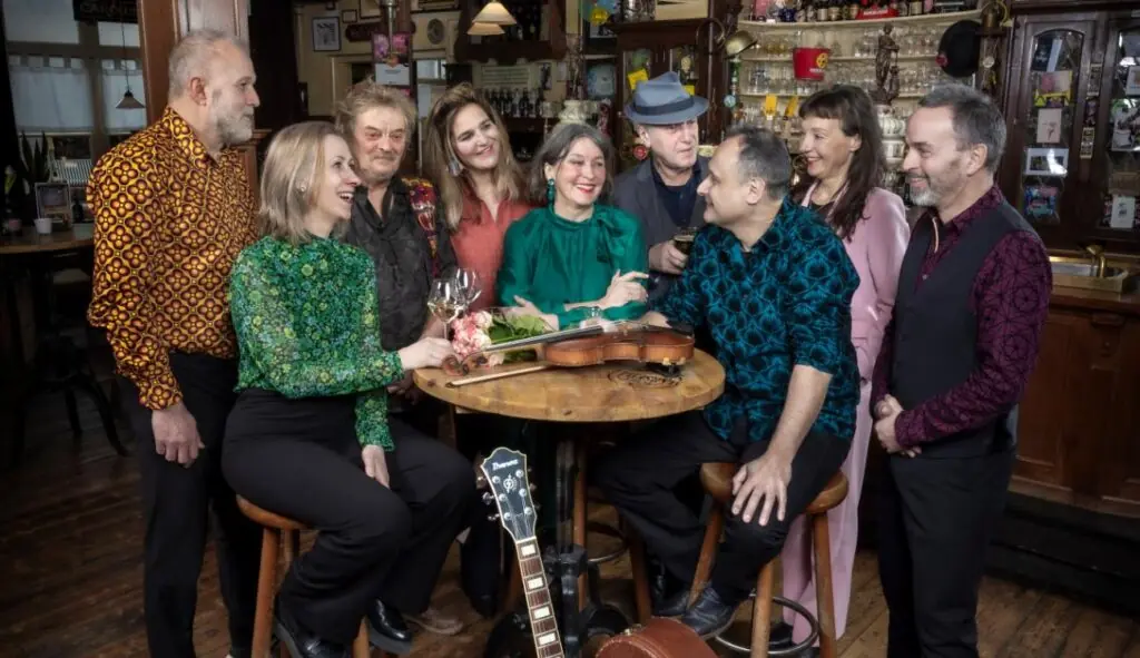 Leonard Cohen Tribute Band — Paradox, Tilburg