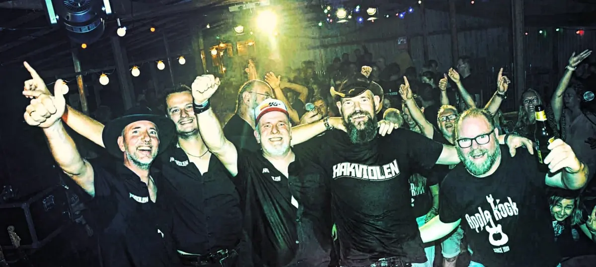 HAKVIOLEN (Normaal Tribute) — Rockcafé Taste, Groenlo