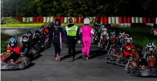 Frauentraining und Kart-Wettbewerb
