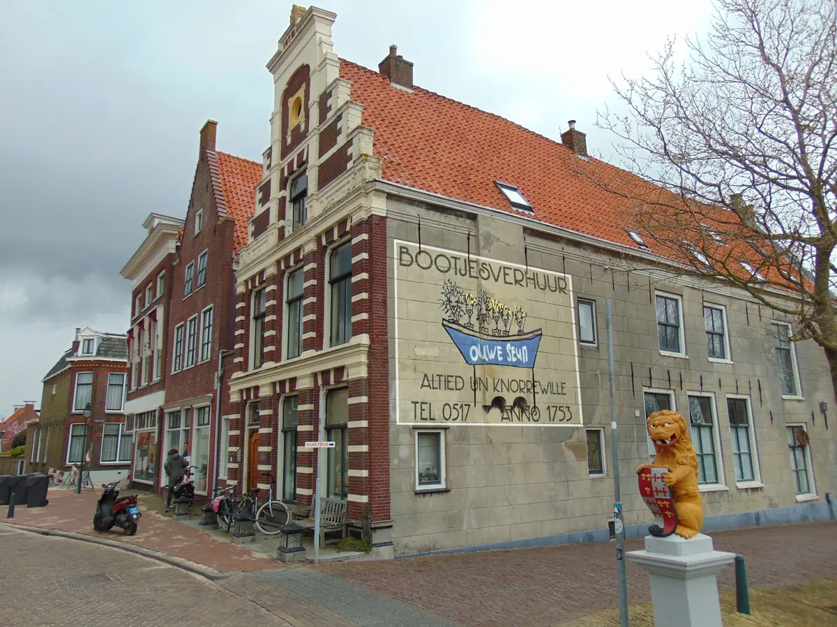 Rondvaart Ouwe Seun — Ouwe Seun-rondvaart door Harlinger grachten, Harlingen