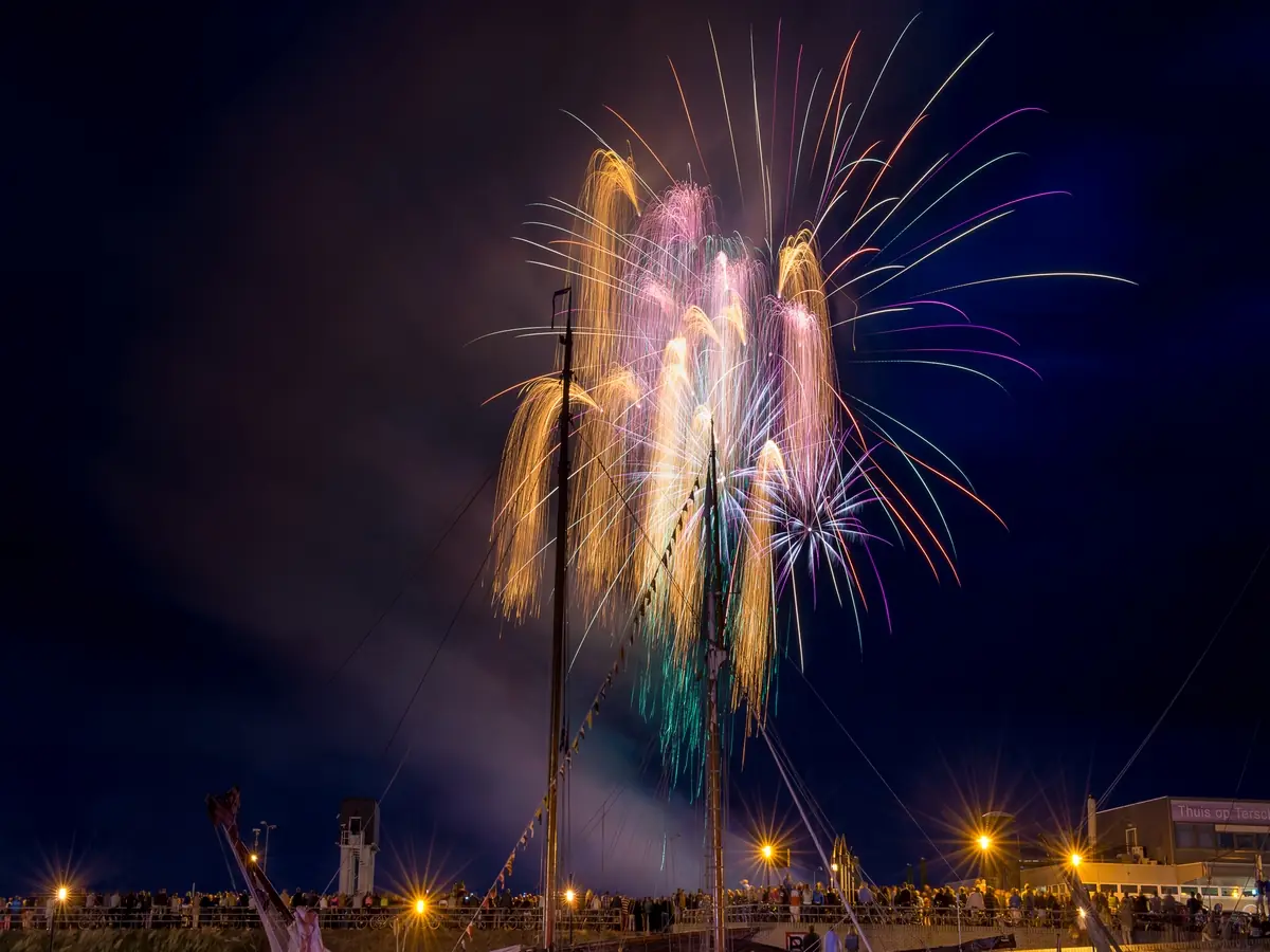 Vuurwerk | Visserijdagen — De Nieuwe Willemshaven, Harlingen
