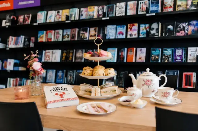 Heel Nederland leest - Boekenrestaurant — Bibliotheek Harlingen, Harlingen