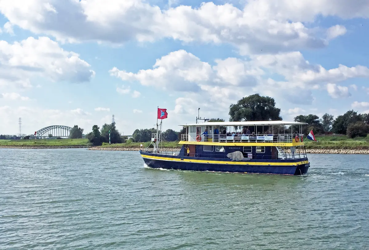 Die Schlacht um Arnhem vom Wasser aus auf der Blauen Biber erleben — Vertreklocatie Drielse Veer Oosterbeek, Heveadorp