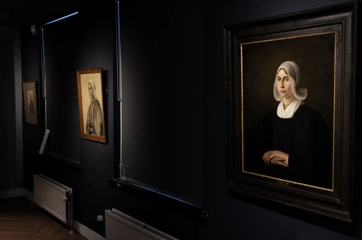 Huizer Meisjes — Huizer Museum, Huizen