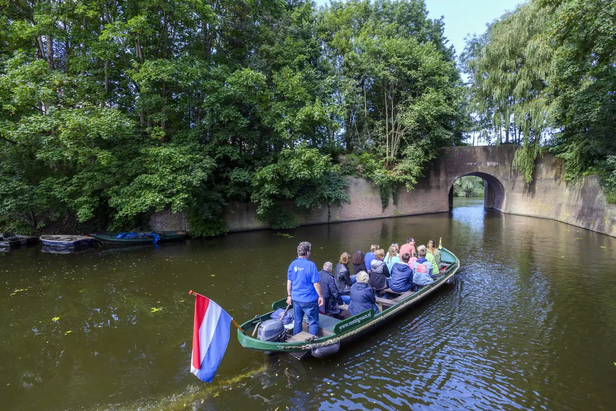 Bootsfahrt durch die Festungsstadt Naarden — Vestingvaart Naarden, Naarden