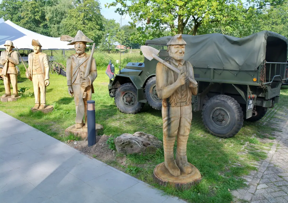 Soldiers' Path at Grebbelinie Visitor Centre — Grebbelinie Bezoekerscentrum, Renswoude