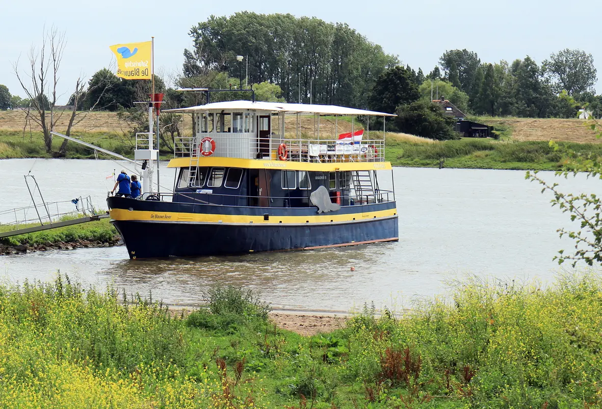 Sailing with the Blauwe Bever from Elst (Utr) to the Blauwe Kamer — Voormalige steenfabriek Timmermans, Elst (u), Elst (U)