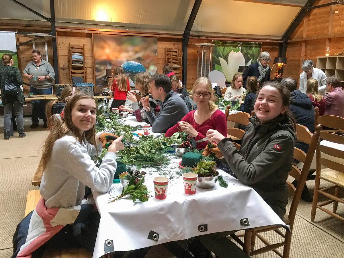 Making Christmas Arrangements for the Whole Family at the Tree Museum Doorn — Nationaal Bomenmuseum Gimborn, Doorn