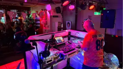 DISCO DISCO DISCO mit DUO SINGLE DISCO SHOW! — Pannehoef - Podium voor passie, Oosterhout