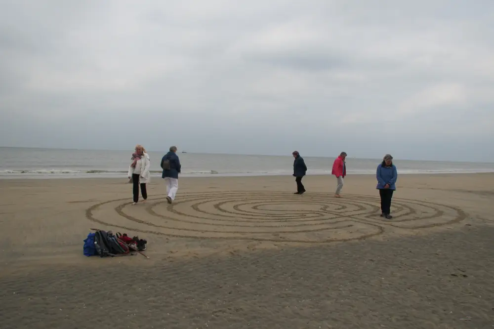 Palliam: Oudjaars labyrint langs Zee — Palliam | netwerk voor zingeving, Noordwijk