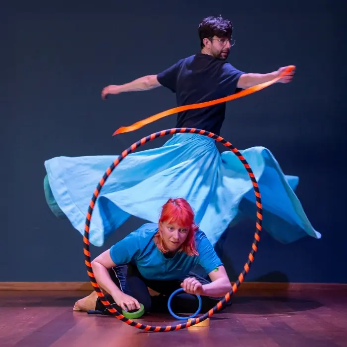 Om en Om en Om (1,5+) — Theater Ins Blau, Leiden