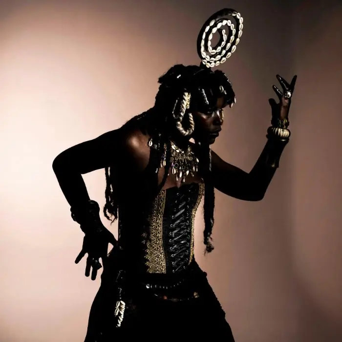 Wild Woman - Part I: The Bone Collector — Theater Ins Blau, Leiden