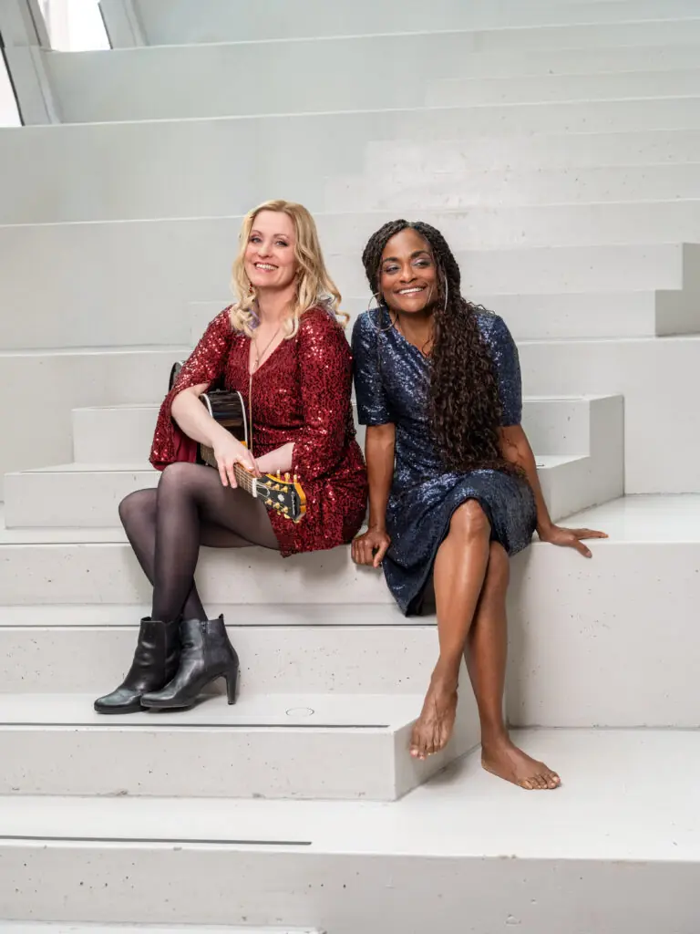 Anne-Lie Persson en Izaline Calister — Theater vanBeresteyn, Veendam
