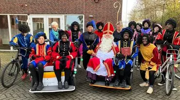 Intocht Sinterklaas Berg aan de Maas — Stg. Comité Jeugdwerk Berg aan de Maas - Veerpont en MFC Chaparral, Stein