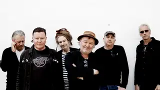 Levellers: CELEBRATING 35 YEARS OF LEVELLING THE LAND