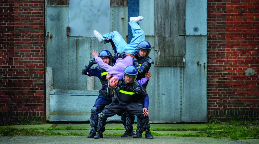 Contra (12+): WabiSabi | Het Houten Huis | HIIIT β Stadsschouwburg Groningen, Groningen