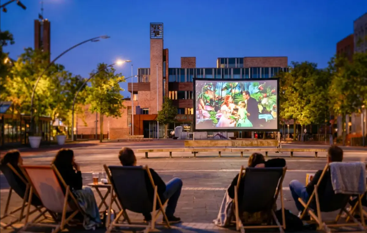 Zomerbioscoop Meerpaalplein — Stadscentrum SuyderSee, Dronten
