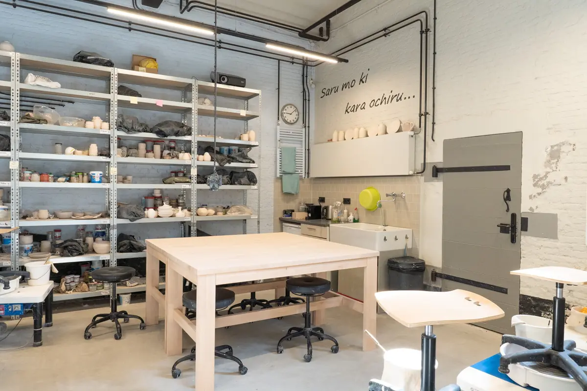 Raku-Workshop: Keramik herstellen und brennen — Lies Keramiek, Leeuwarden