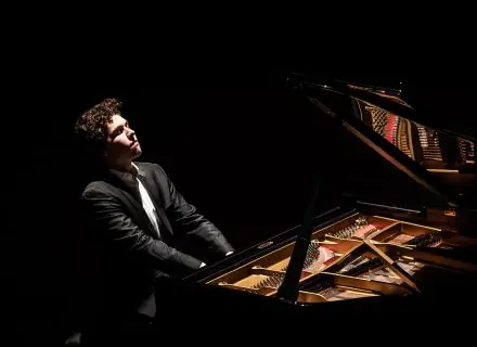 Nikola Meeuwsen β Stadsschouwburg De Harmonie, Leeuwarden