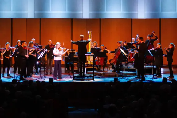 Orkest Phion - Von Einaudi bis Richter — Theater Hanzehof & Buitensociëteit, Zutphen