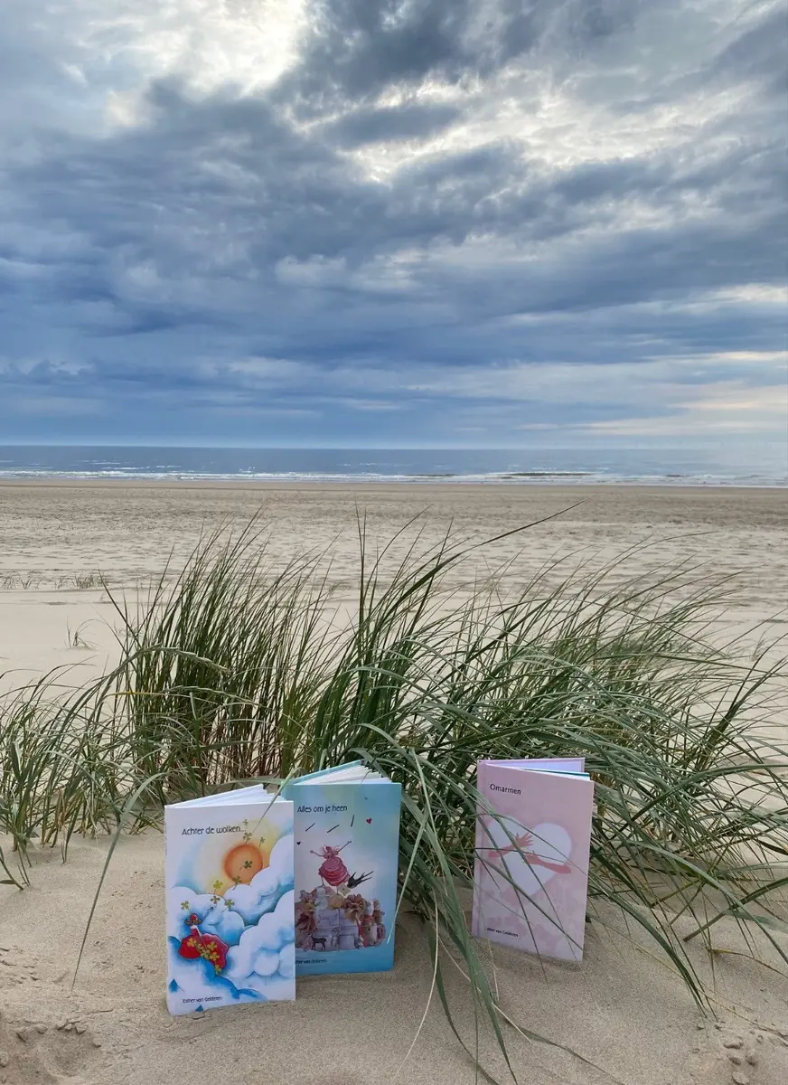 Am Tisch mit... Dichterin Esther van Gelderen — Egmond, PostaanZee, Egmond aan Zee