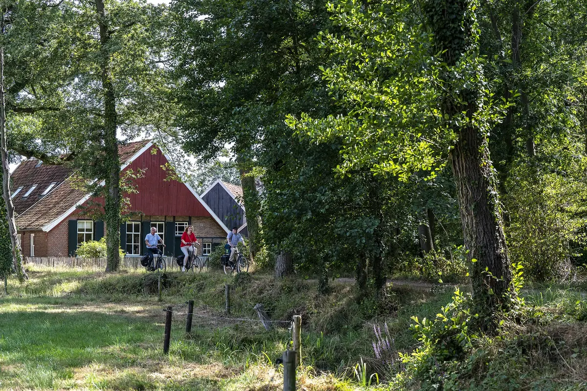 Guided Cycling Tour with a Gilde Guide — VVV Inspiratiepunt Winterswijk, Winterswijk