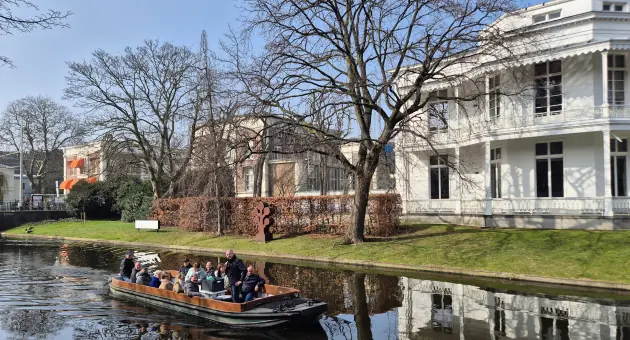 Ooievaart - Grachtenrondvaart — De Ooievaart, Den Haag