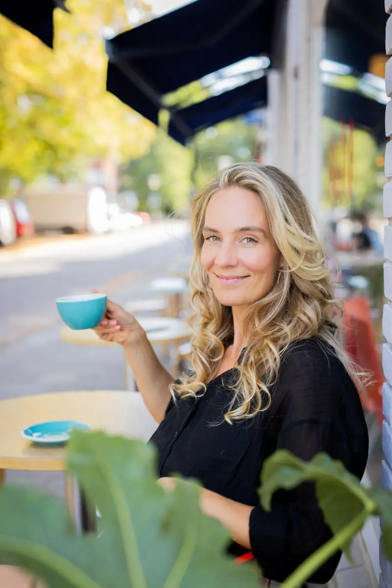 A Cup of Cozy: Stelle dein eigenes Herbsttee-Blend her — de Bibliotheek Eindhoven, Eindhoven