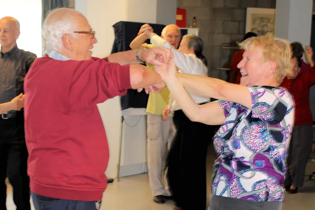 Dijk en Waardse Senioren in Beweging: Salsa-Workshop — Heerhugowaard, Bibliotheek Centrum, Heerhugowaard