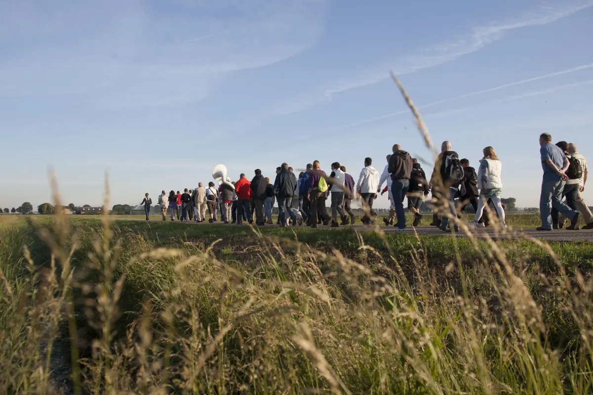 Walk into the Light — Zevenbergseweg Klundert, Moerdijk