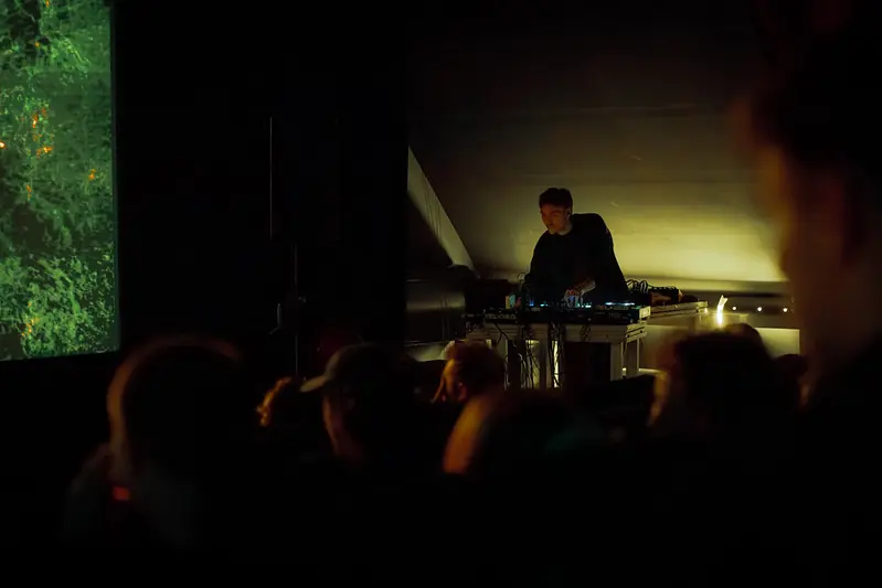 Currents - Configuration #1 — Loods6, Amsterdam