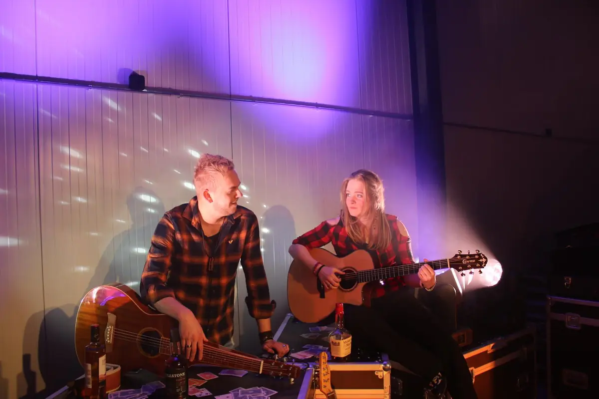 Lars Bekkenkamp and Anouk van Duursen, Mildly Impressive (Covers, NL) — Café de Cactus, Hengelo