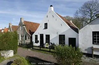 Gluren bij de buren - November Wandelmaand