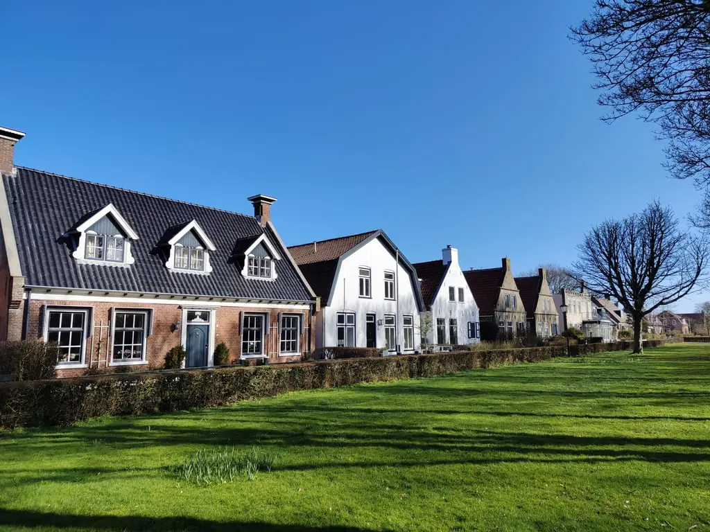 Dorf im Krieg - November Wandermonat — Informatiecentrum het Baken, Schiermonnikoog