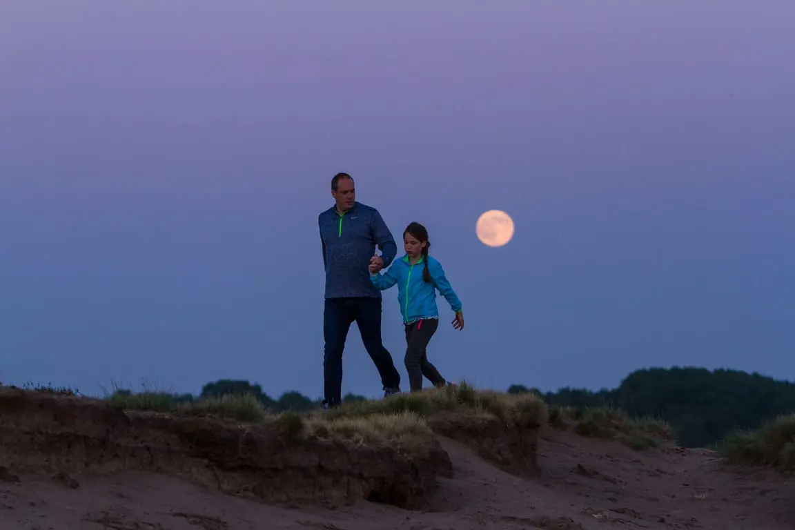 Dunkelheit in den Dünen (10+) — Ingang Midden-Herenduin, Nationaal Park Zuid-Kennemerland, Driehuis