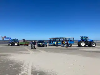 Strandreinigungsaktion auf Schiermonnikoog