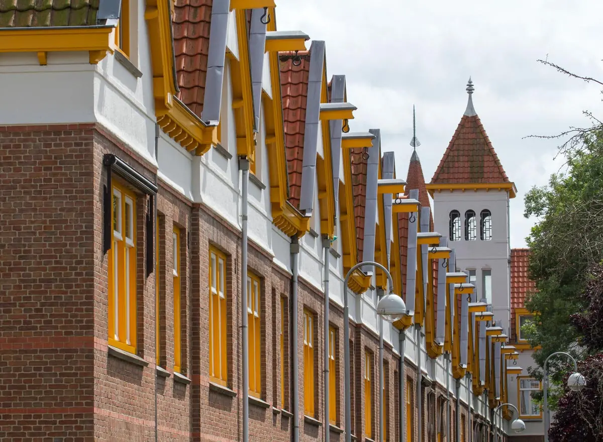 Walk: Treasures of Social Housing — Museum Het Schip, Amsterdam
