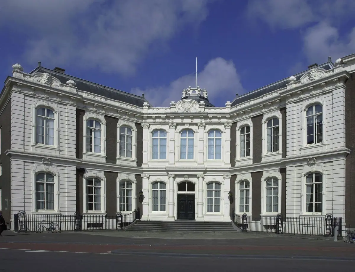Visit the Royal Palace Kneuterdijk in The Hague — Haags Historisch Museum, The Hague