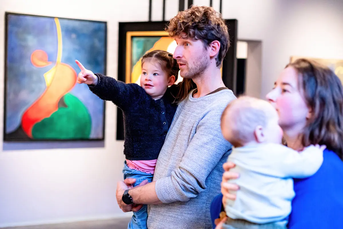 Family Tour: Land and Sky — nijntje museum, Utrecht