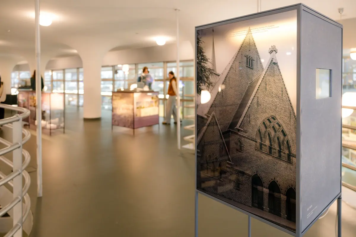 Modernismus in Bewegung: Vom Glaspaleis bis Parkstad — SCHUNCK, Heerlen