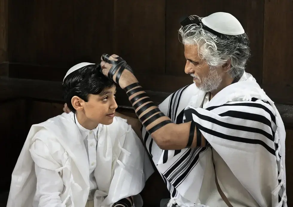Wie is mijn buur? – fotografieworkshop met Marte Visser — Portugese Synagoge Amsterdam, Amsterdam